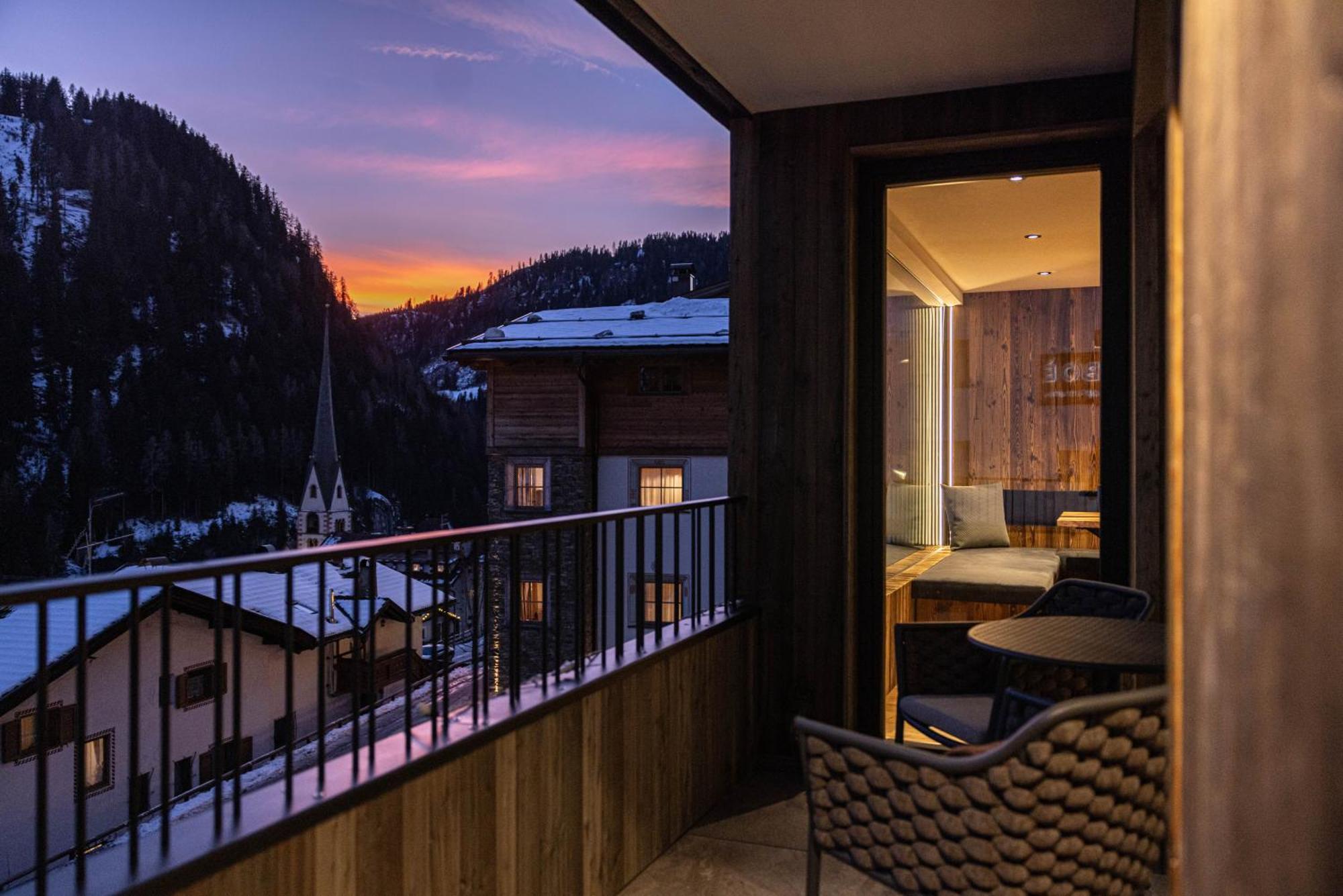 Enjoy Dolomites - Chalet Santa Cristina Val Gardena Ngoại thất bức ảnh