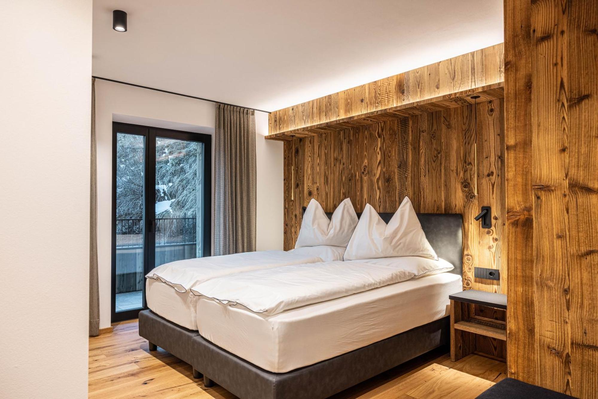 Enjoy Dolomites - Chalet Santa Cristina Val Gardena Ngoại thất bức ảnh