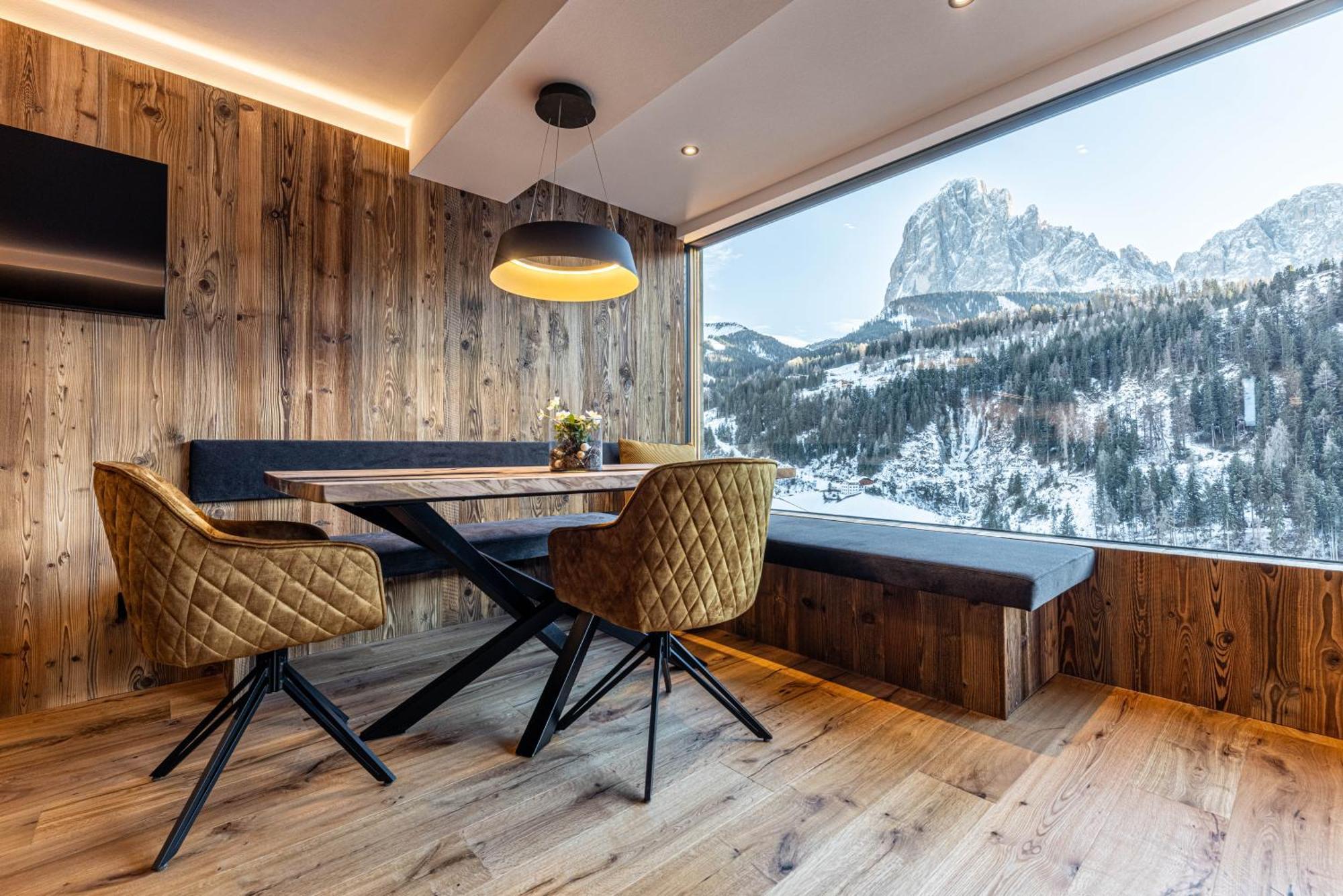 Enjoy Dolomites - Chalet Santa Cristina Val Gardena Ngoại thất bức ảnh