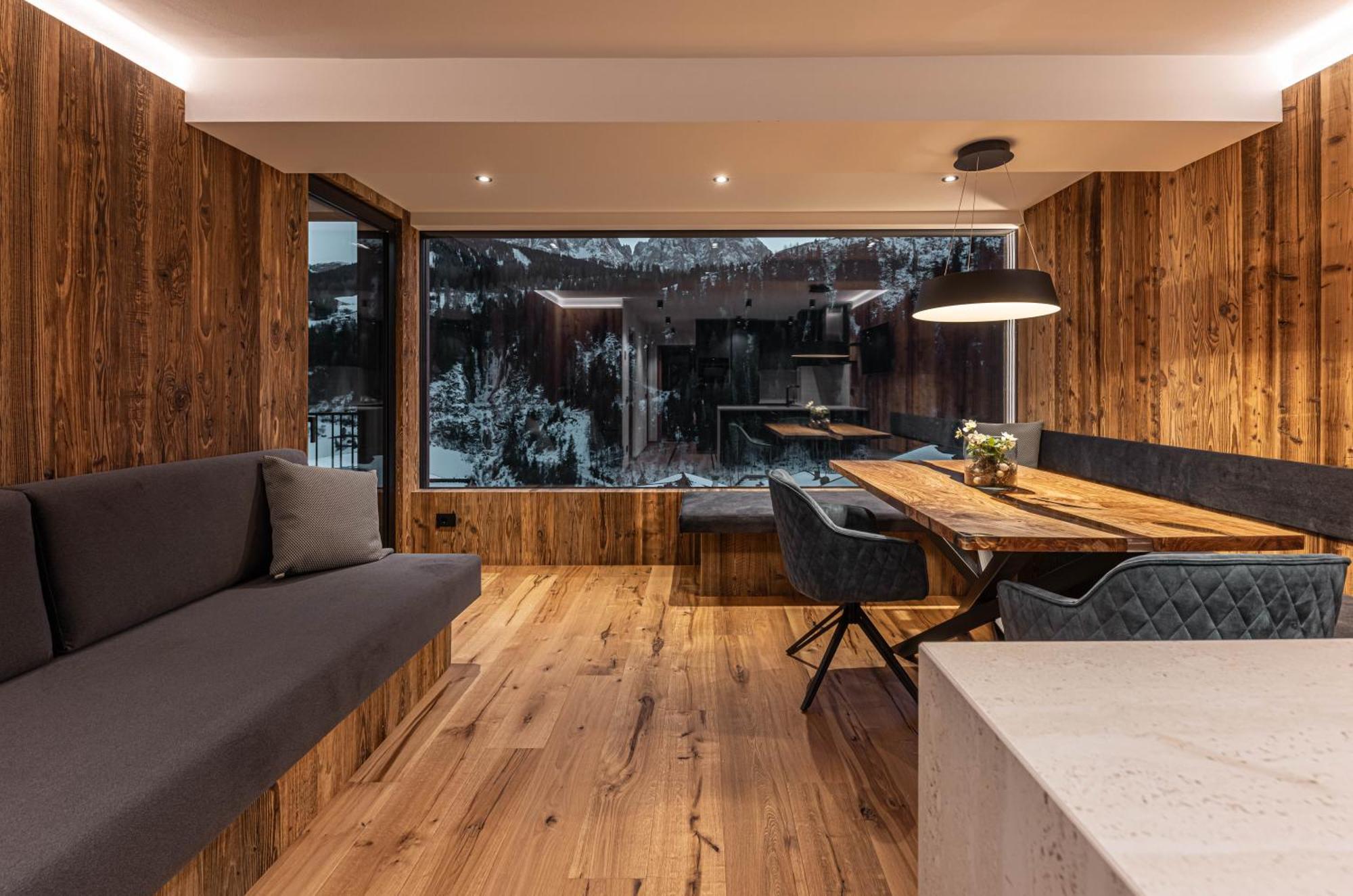 Enjoy Dolomites - Chalet Santa Cristina Val Gardena Ngoại thất bức ảnh