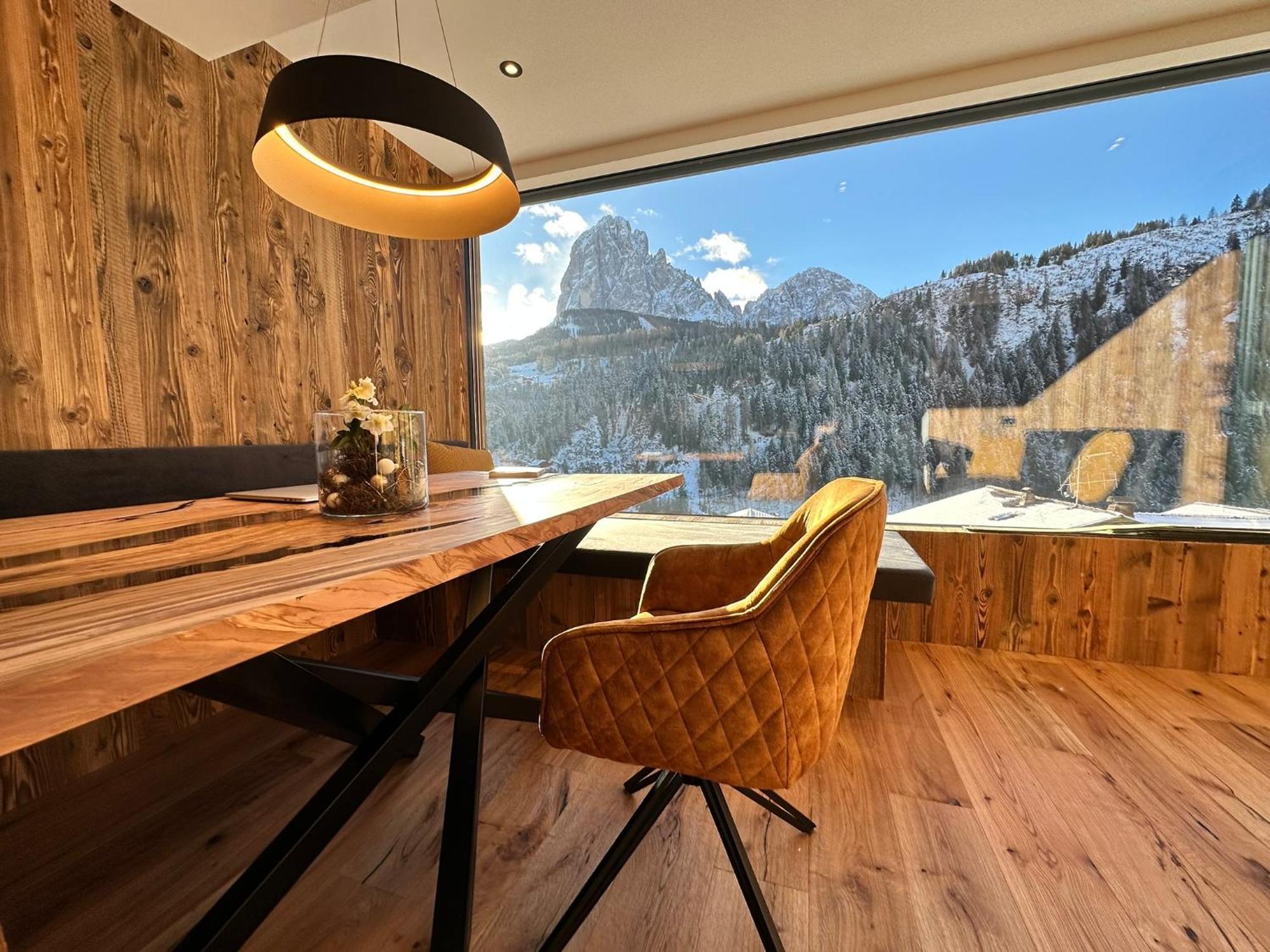 Enjoy Dolomites - Chalet Santa Cristina Val Gardena Ngoại thất bức ảnh