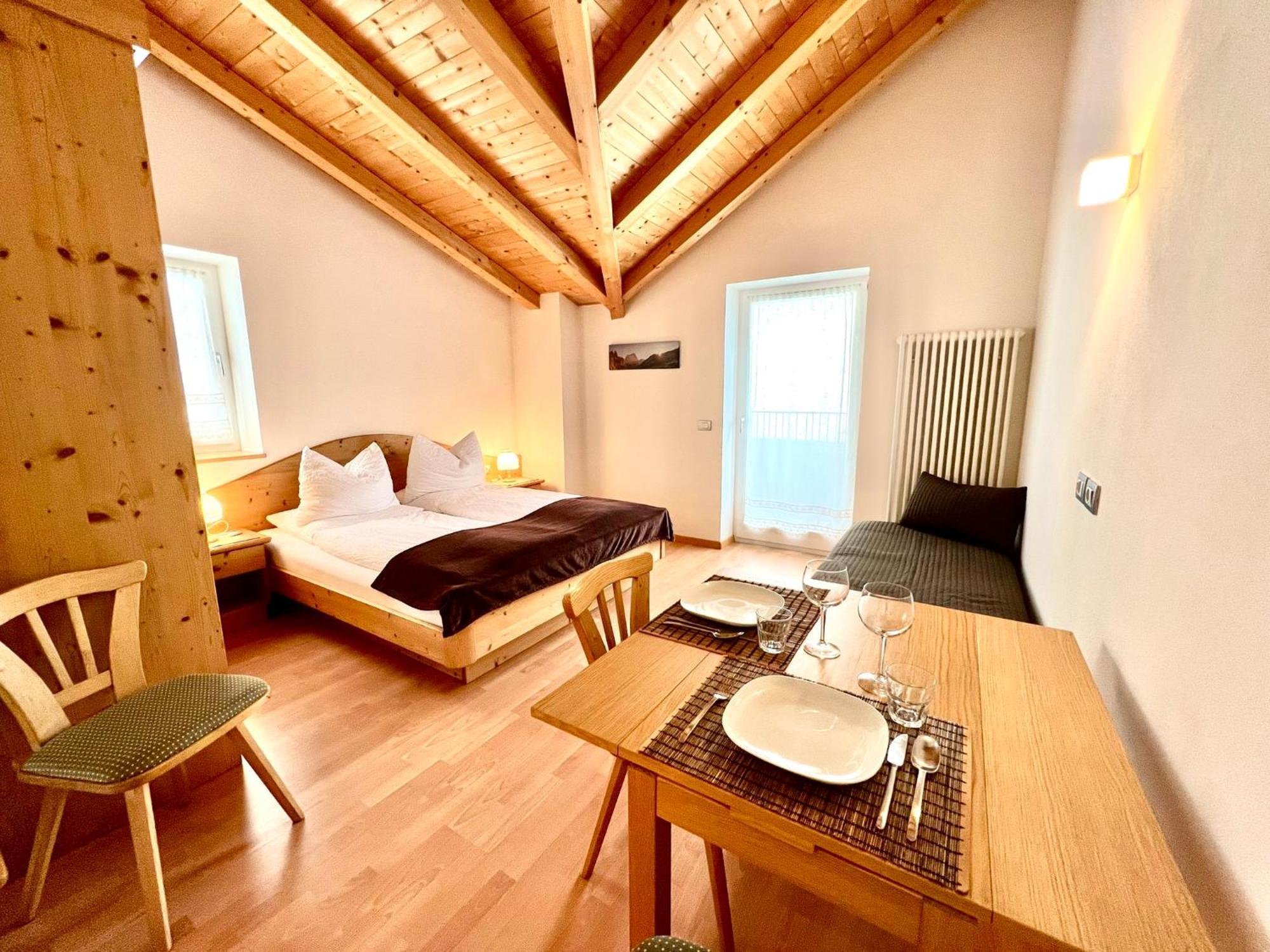 Enjoy Dolomites - Chalet Santa Cristina Val Gardena Phòng bức ảnh